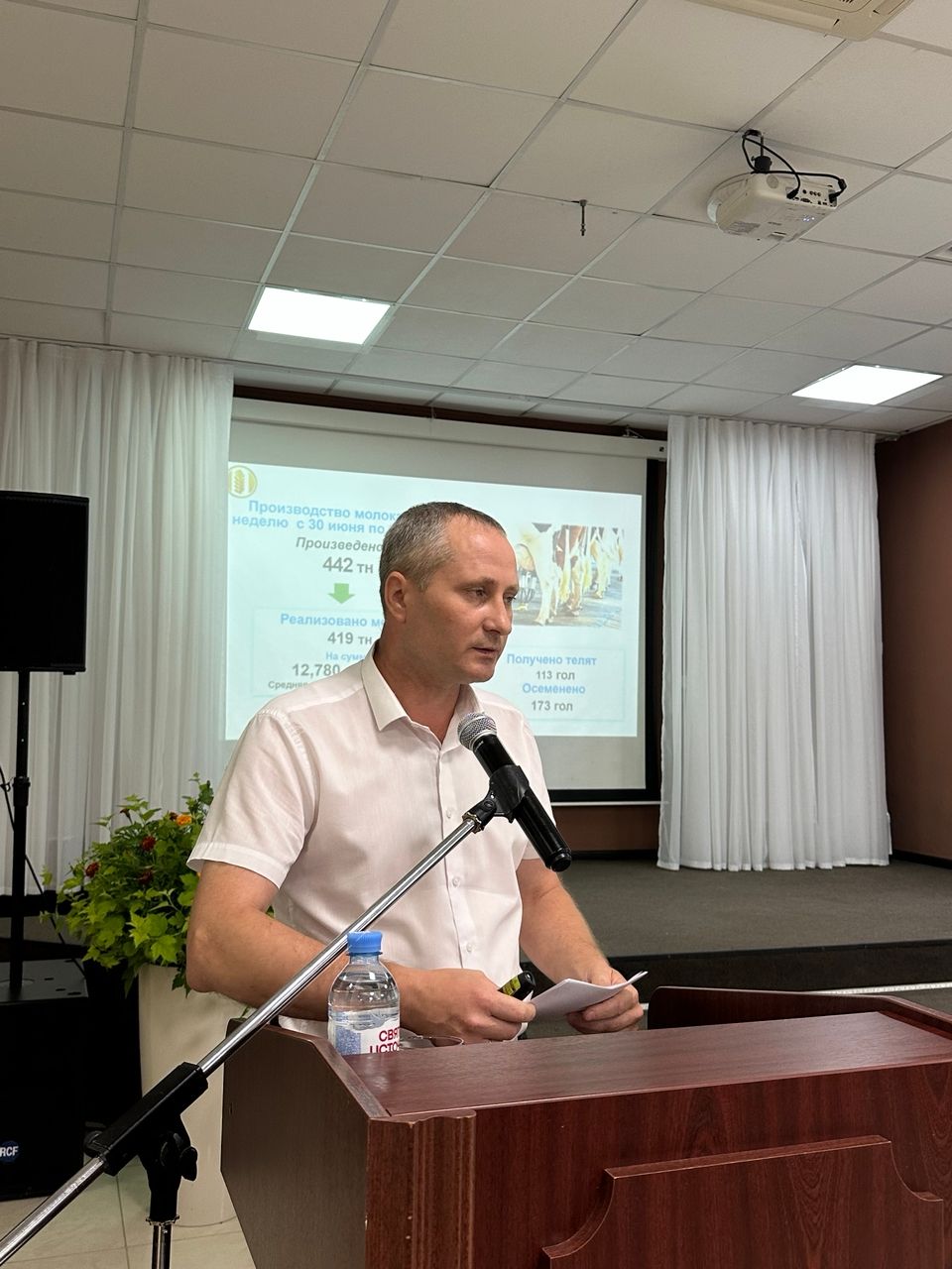 Дмитрий Иванов поручил обеспечить досуг сельчан на хорошем уровне