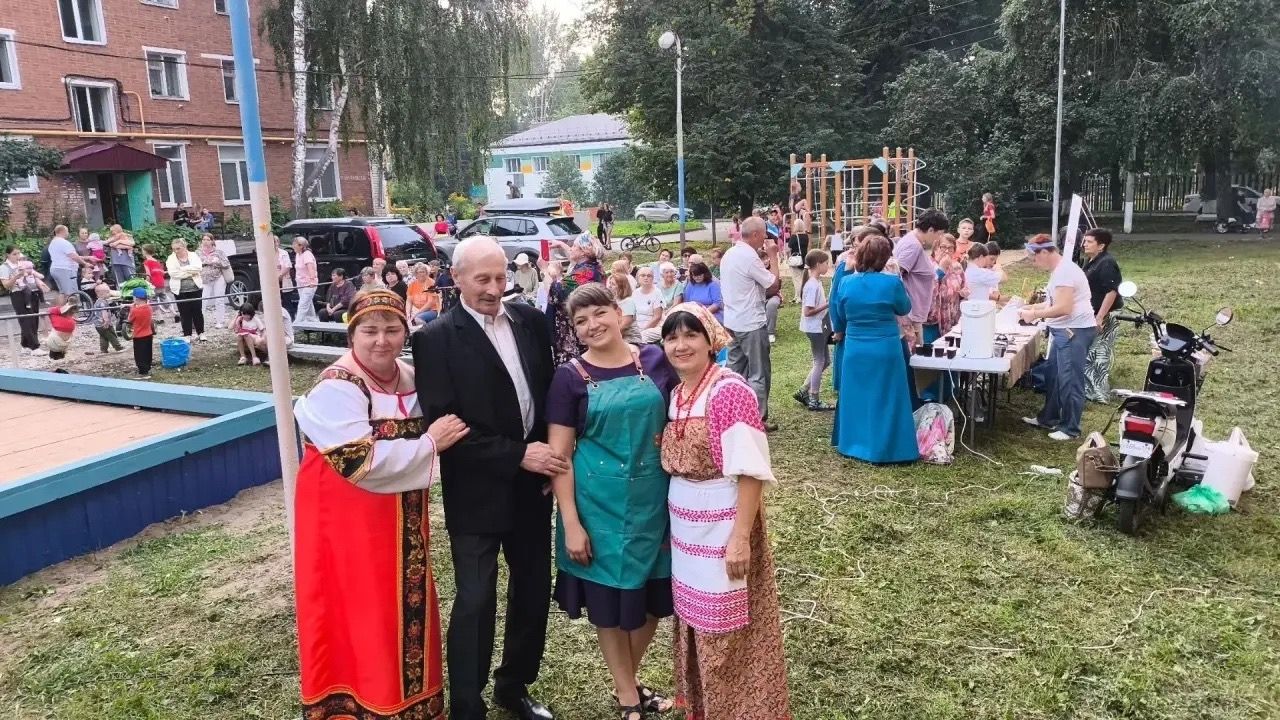 На чистопольской «Бригантине» прошёл «Яблочный спас во дворе у нас!»