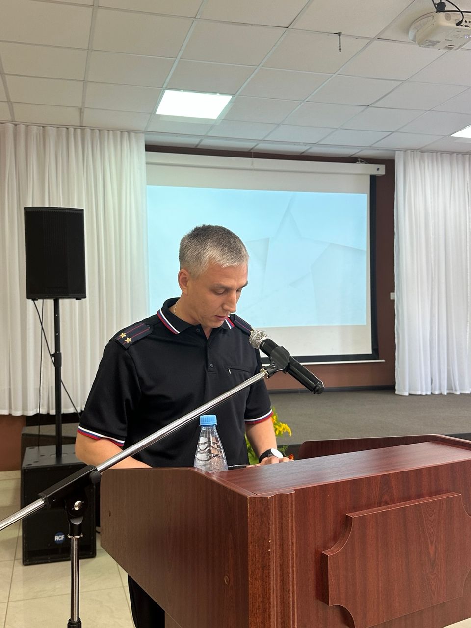 Дмитрий Иванов провёл еженедельную планёрку: назначение, уборка урожая, молодежь, благотворительность