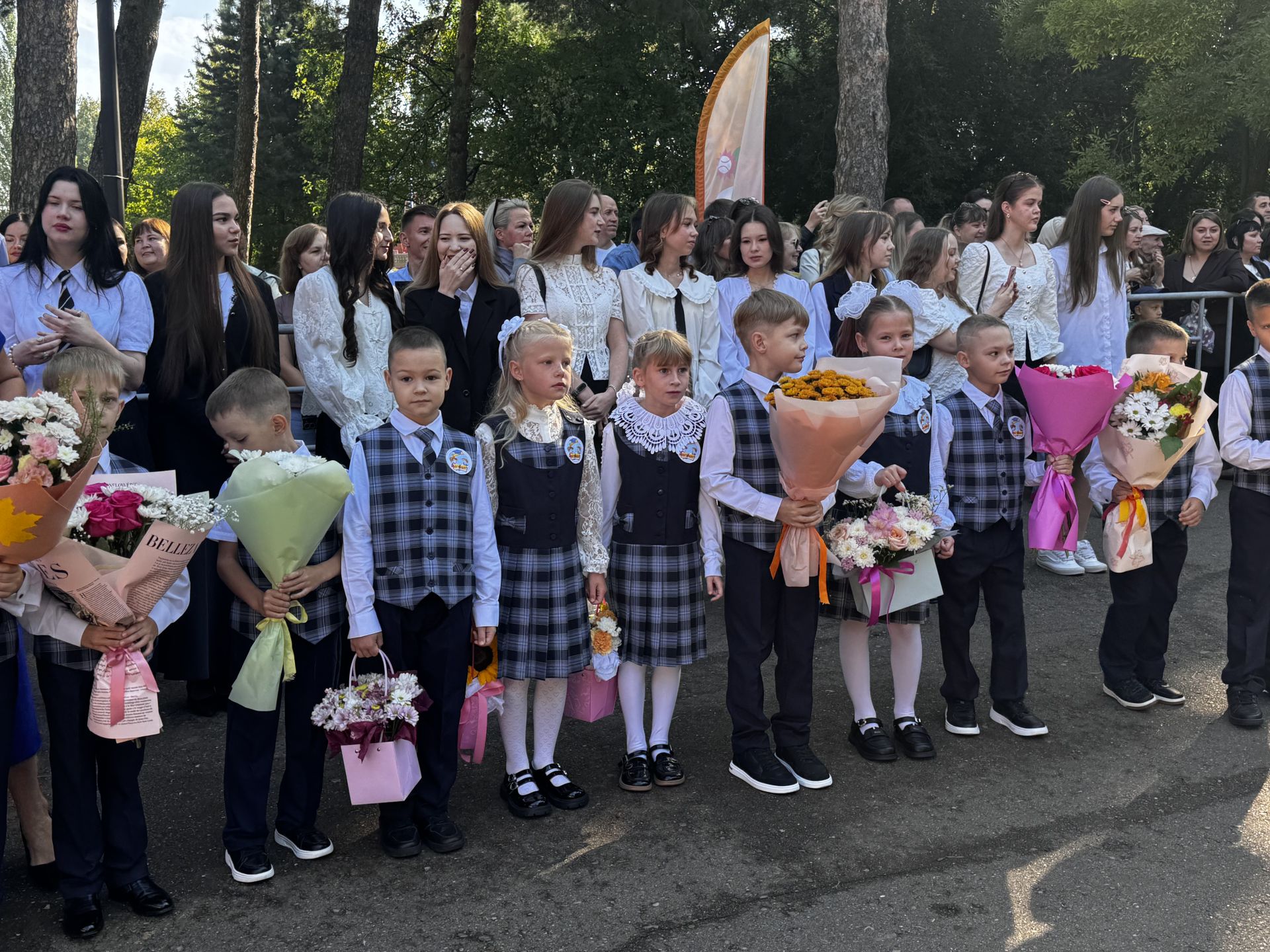 В Чистополе прошла торжественная линейка в честь Дня знаний