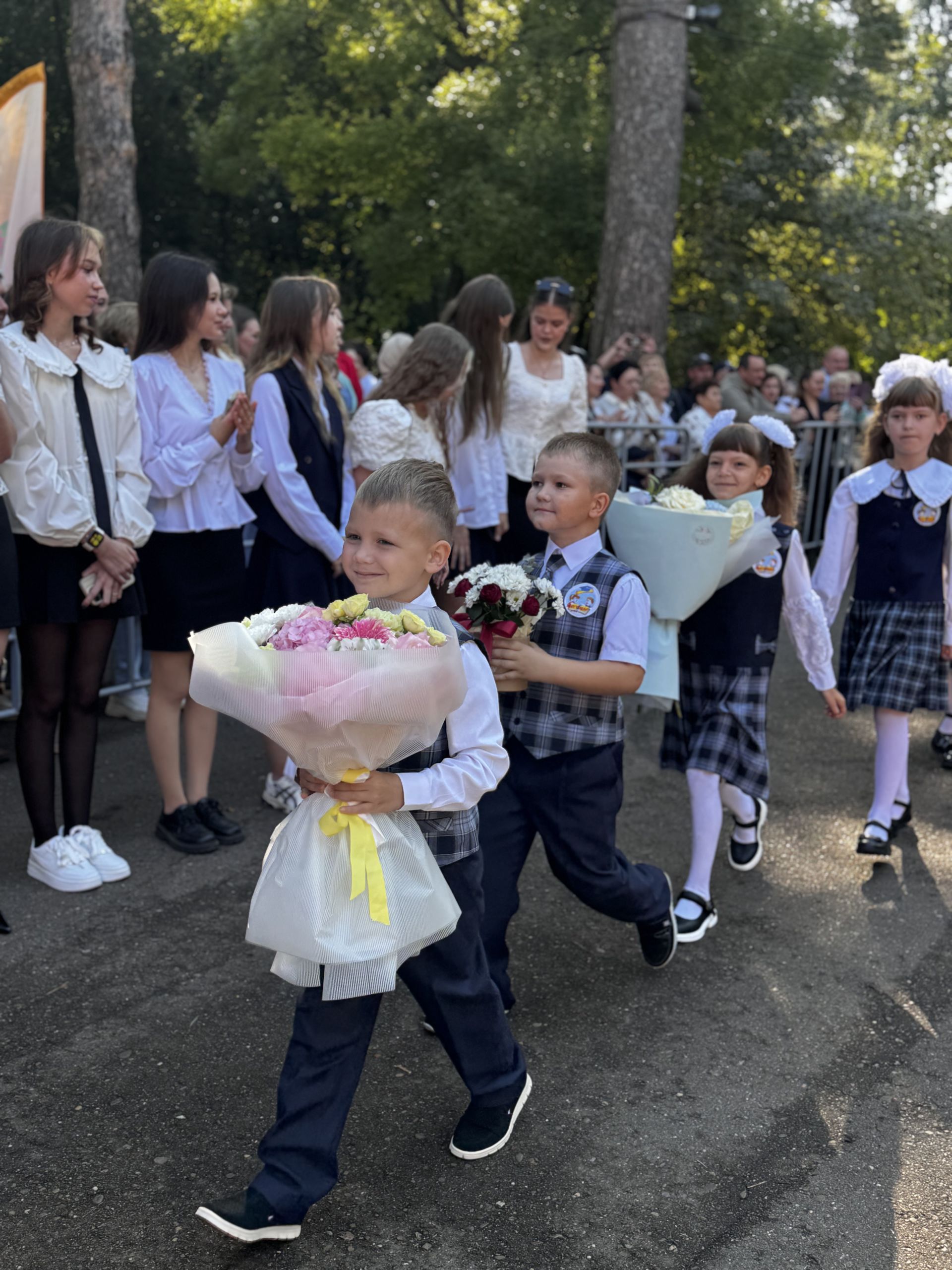 В Чистополе прошла торжественная линейка в честь Дня знаний