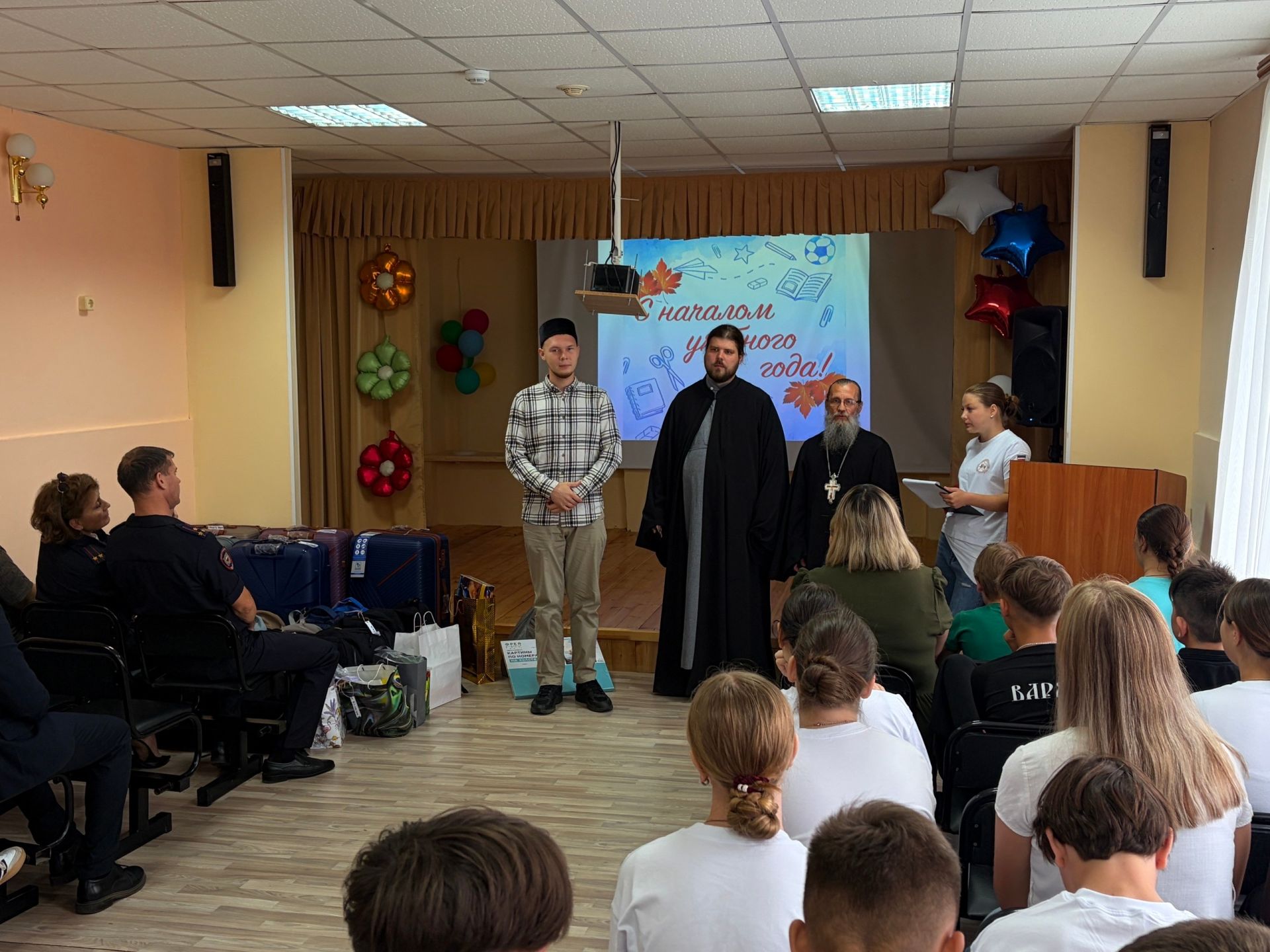 В чистопольском детском доме проводили во взрослую жизнь пятерых выпускников