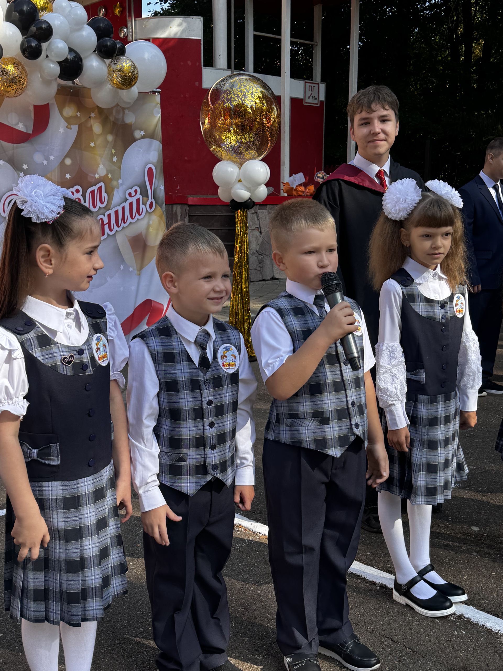 В Чистополе прошла торжественная линейка в честь Дня знаний