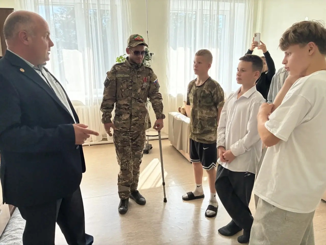 Воспитанники Чистопольского детского дома встретились с ветеранами боевых действий
