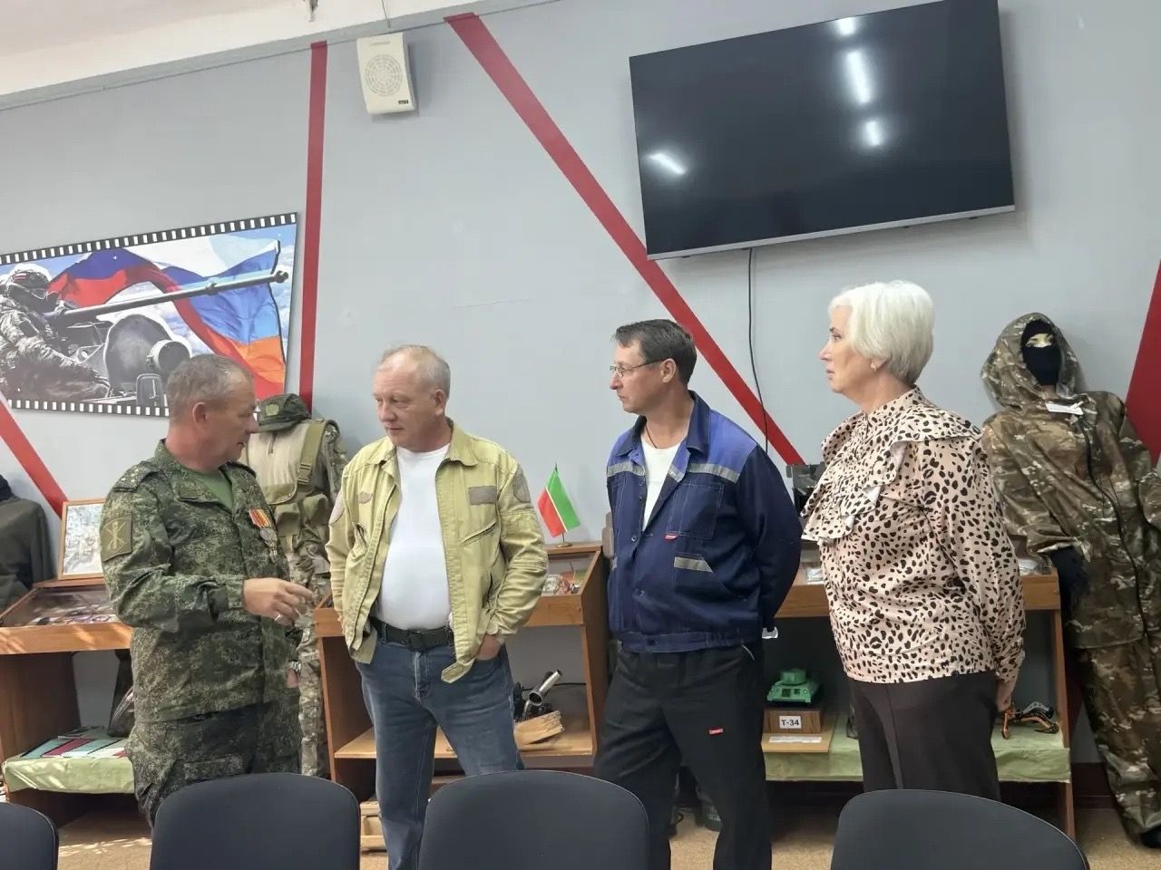 Учитель информатики, участник СВО встретился со школьниками в Чистополе