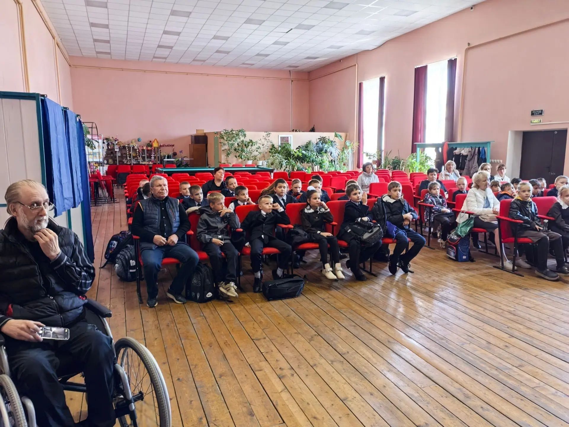 Юные жители села Чистопольского района повторили правила дорожного движения
