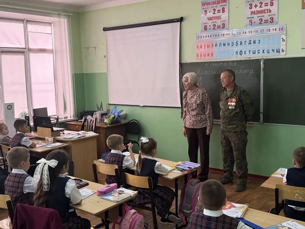 Учитель информатики, участник СВО встретился со школьниками в Чистополе
