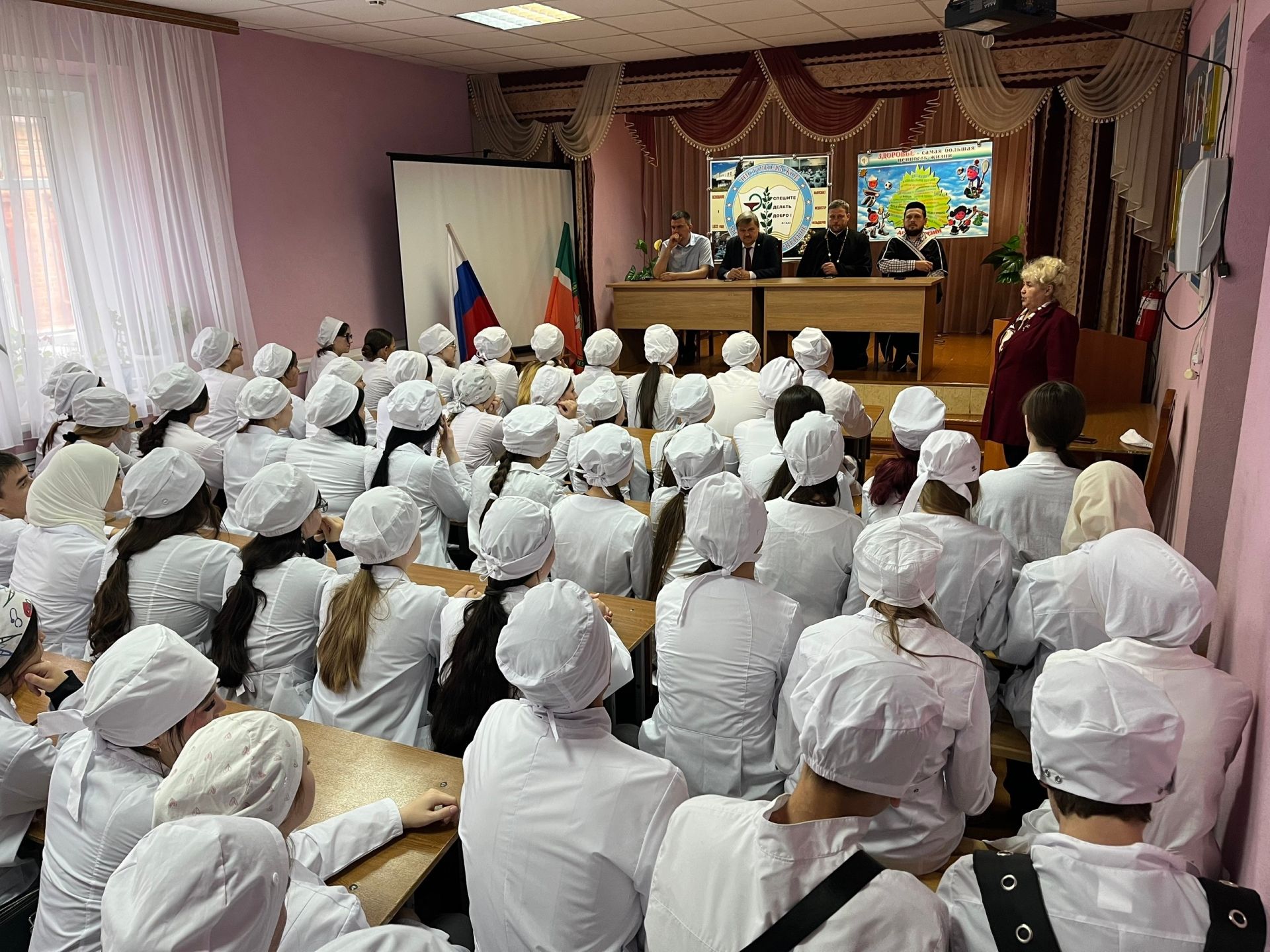 В Чистопольском медколледже обсудили профилактику терроризма и экстремизма