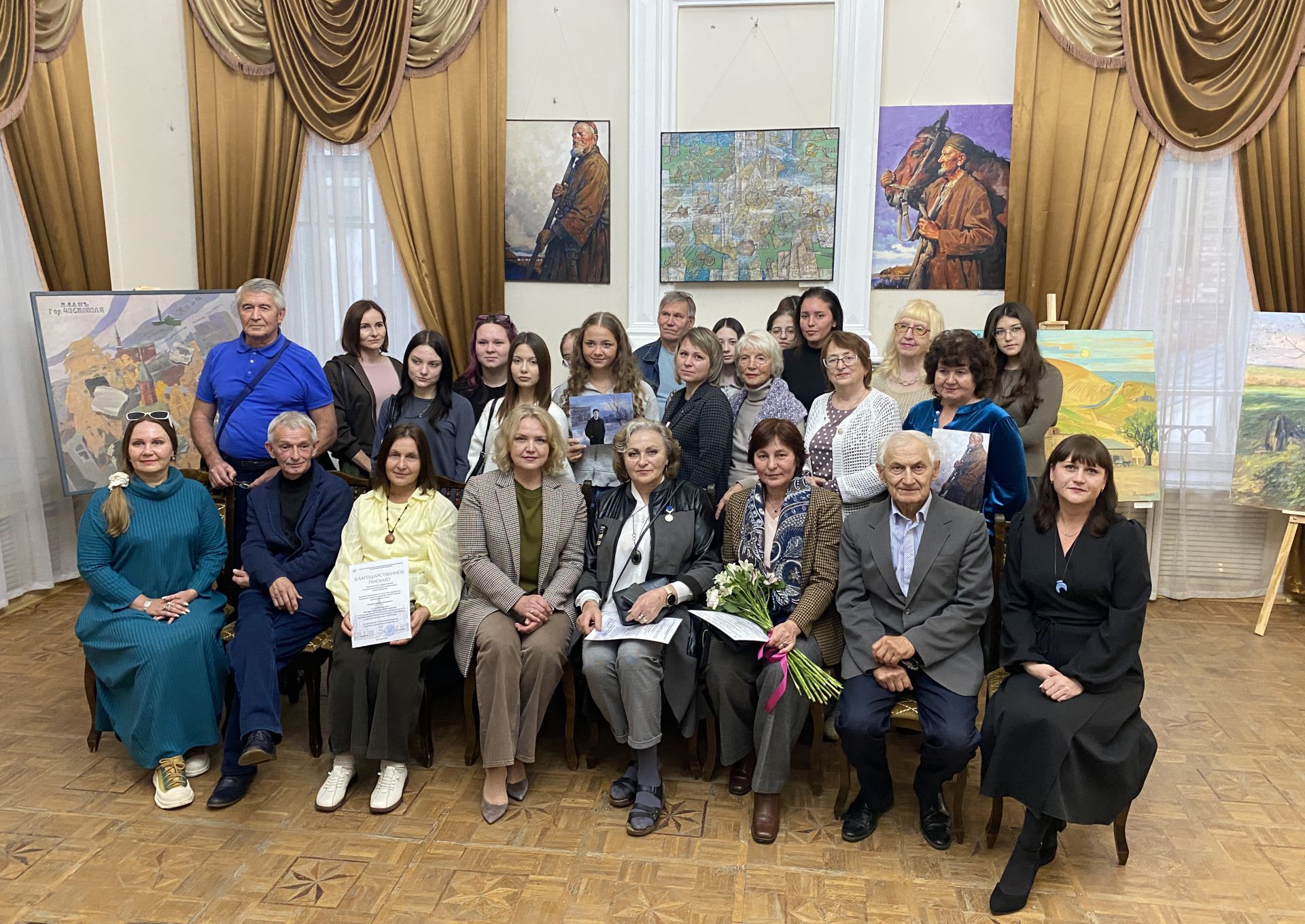 Новая художественная выставка открылась в чистопольском Музее истории города