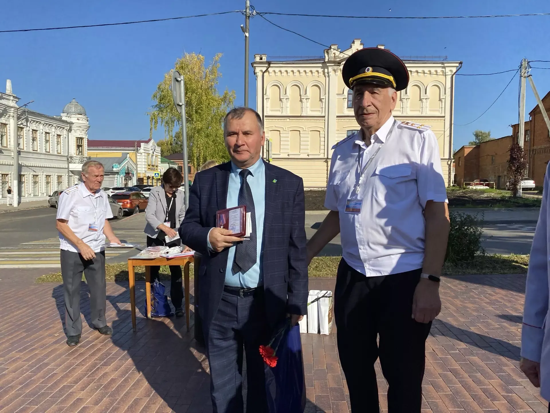 Делегацию ветеранов МВД из Свердловской области приветствовали в Чистополе