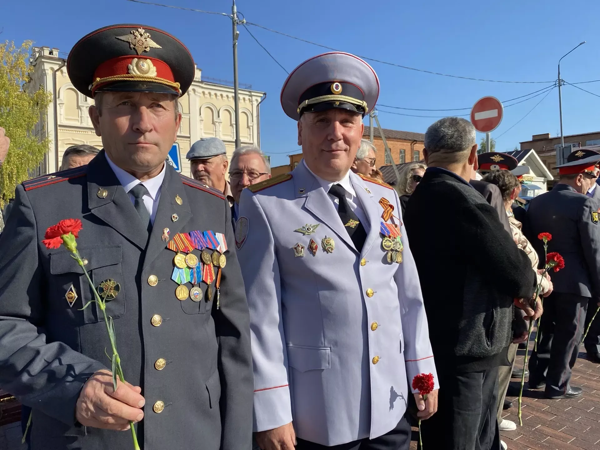 Делегацию ветеранов МВД из Свердловской области приветствовали в Чистополе