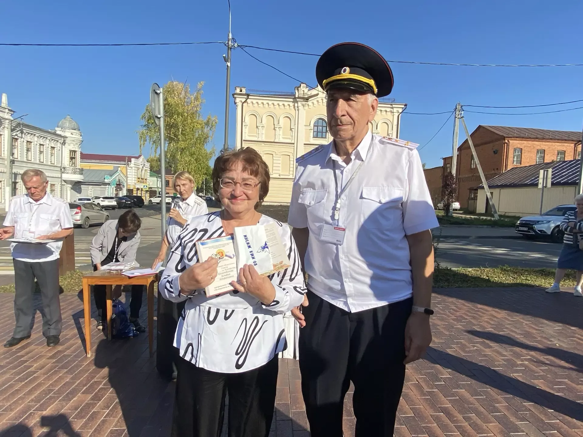 Делегацию ветеранов МВД из Свердловской области приветствовали в Чистополе