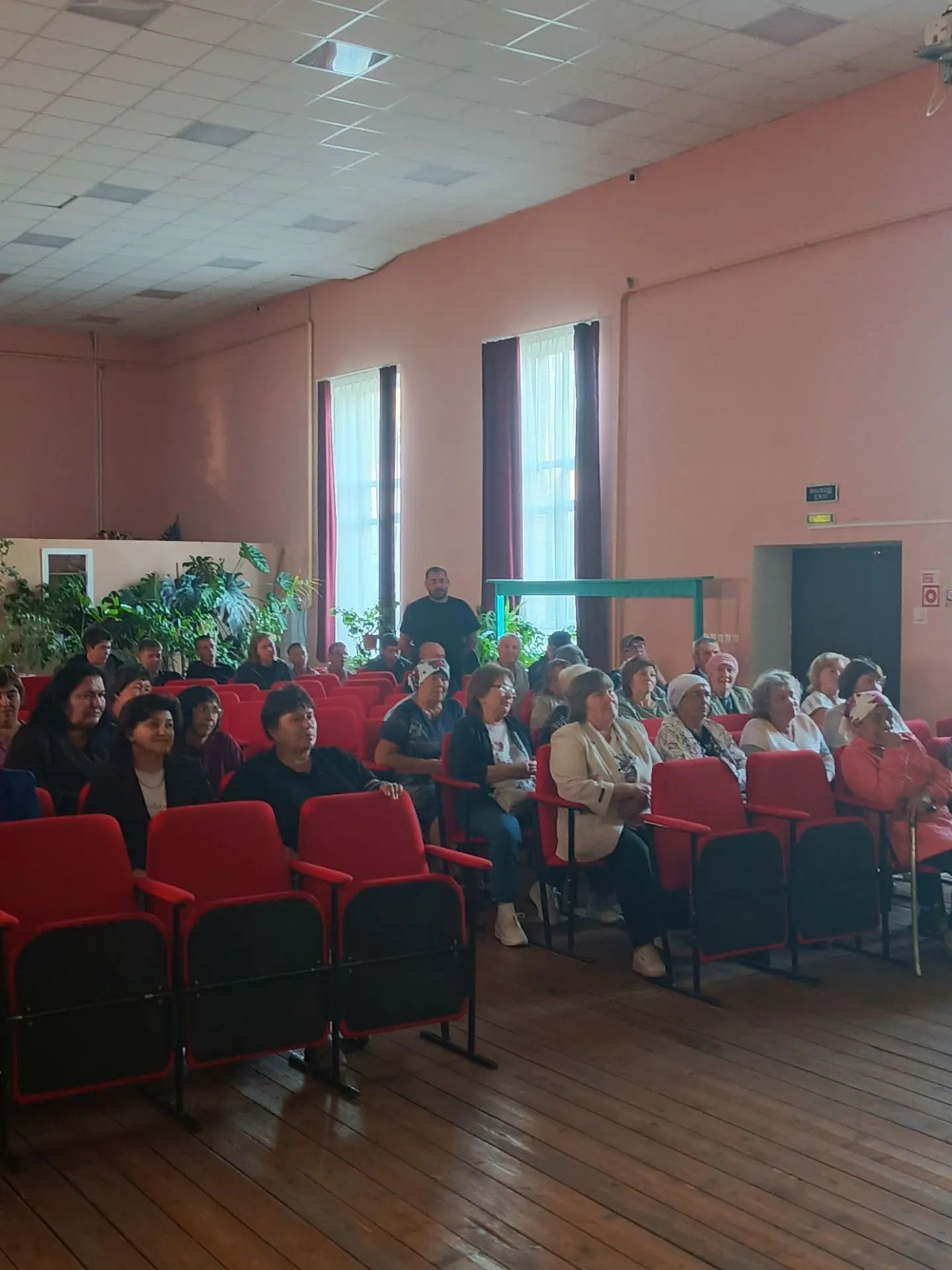 Константин Иванов провел встречу с жителями Булдырского поселения