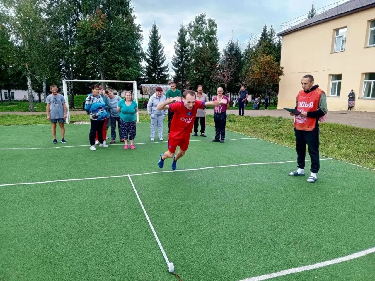 В Чистополе подопечные дома социального обслуживания выполняли нормативы ГТО