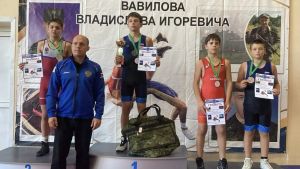 «Батыр» подтверждает статус: чистопольские борцы взяли медали на отборе в сборную