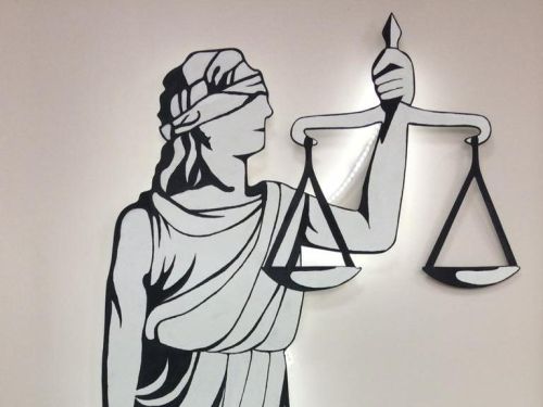 Жительница Чистополя оштрафована на 5000 рублей за нанесение побоев работодателю