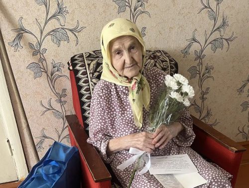 Поздравления с днем рождения принимала труженица тыла из Чистополя Разия Шарифуллина