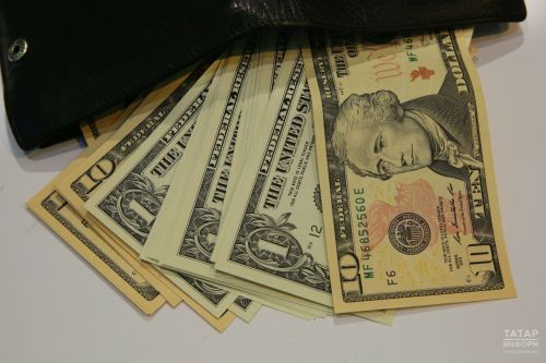 Курс доллара опустился ниже 92 рублей