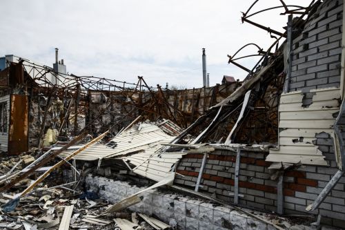 Российская семья с маленькими детьми оказались под завалами в Турции