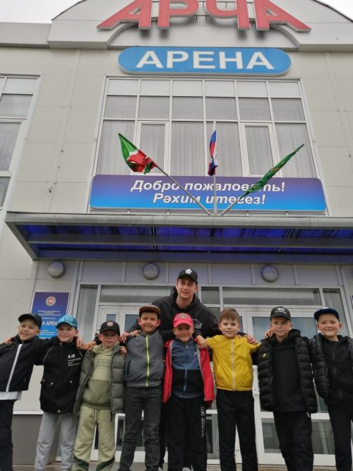 15:2: чистопольские хоккеисты одержали победу в Арске