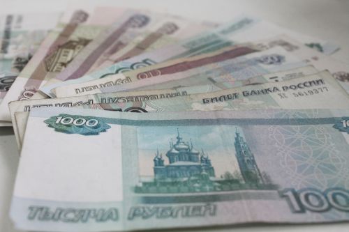 Желание провести вечер в компании «жрицы любви» обернулось для 75-летнего челнинца потерей денег