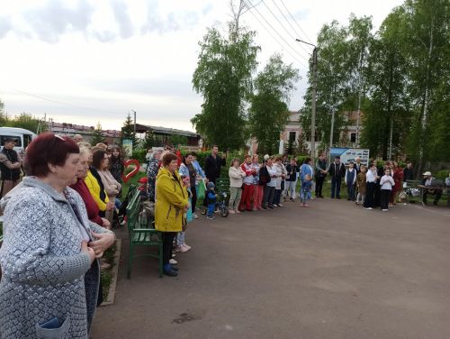 «Песни войны, песни Победы»: чистопольские артисты дали концерт под открытым небом
