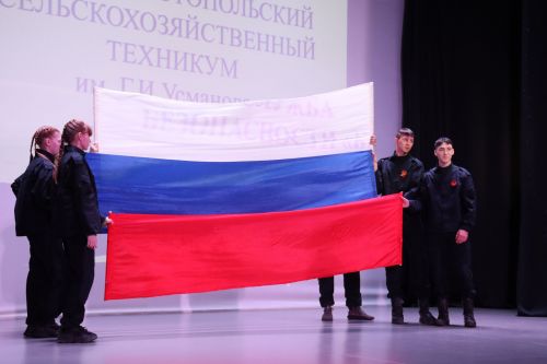 В Молодежном центре прошел конкурс солдатской песни