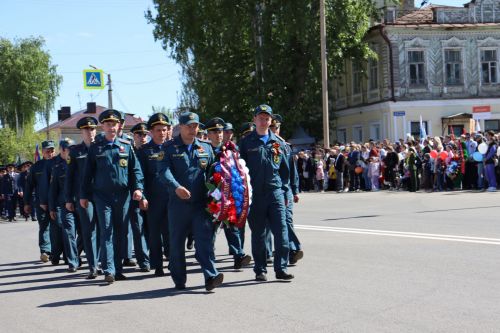 В Чистополе на центральной площади прошел парад Победы