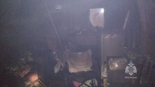 В ночном пожаре в многоэтажке погиб 51-летний мужчина