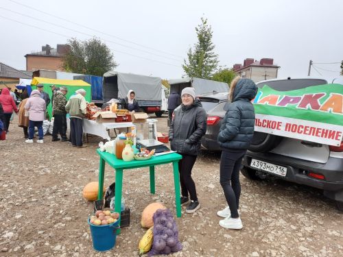 В Чистополе проходит первая осенняя сельскохозяйственная ярмарка (фоторепортаж)
