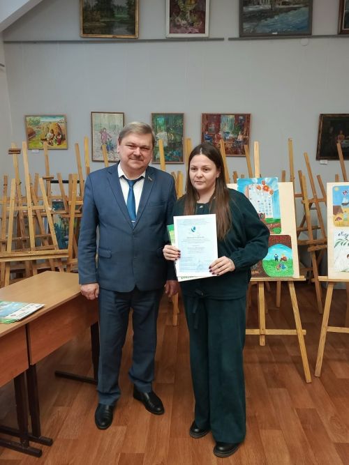 В чистопольской художественной школе подведены итоги конкурса «Миру — да! Терроризму — нет!»