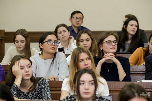 Госслужащие встретятся с чистопольской молодежью
