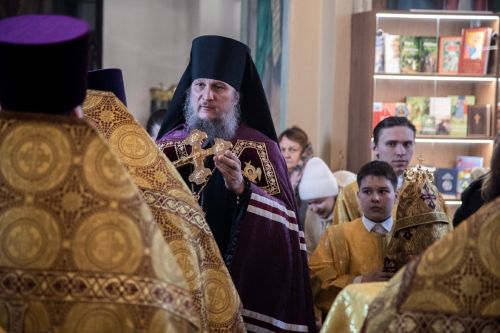 Епископ Пахомий совершил Чин прощения в чистопольском храме