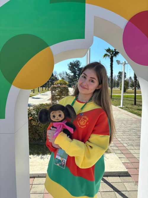 Председатель местного Совета Первых в Чистопольском районе Рената Яруллина побывала на Всемирном фестивале молодежи
