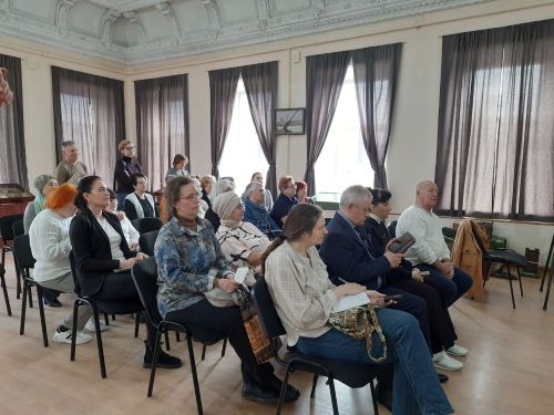 В Чистополе открылась художественная выставка памяти Анатолия Дернова