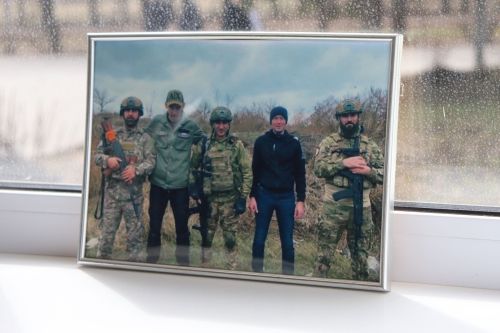 В Чистополе открылась выставка «Герои среди нас»
