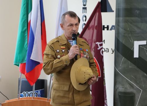В Чистополе открылась выставка «Герои среди нас»