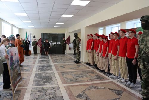 В Чистополе открылась выставка «Герои среди нас»
