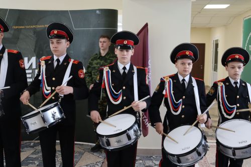 В Чистополе открылась выставка «Герои среди нас»