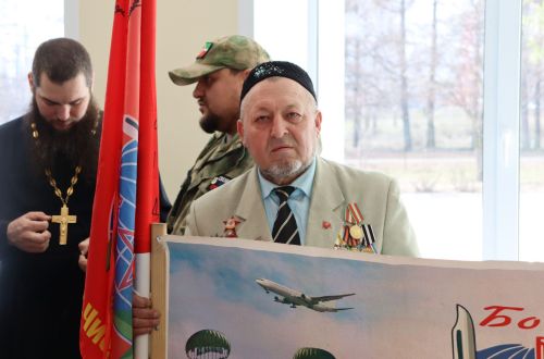 В Чистополе открылась выставка «Герои среди нас»