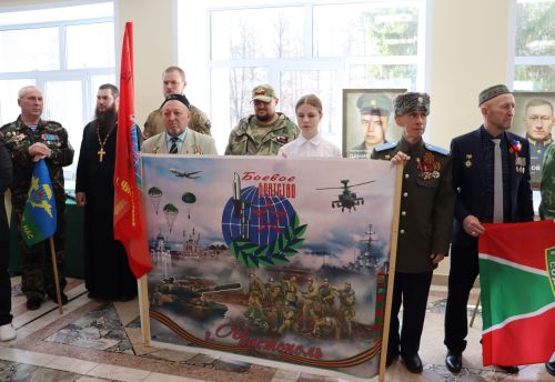 В Чистополе открылась выставка «Герои среди нас»