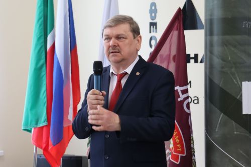 В Чистополе открылась выставка «Герои среди нас»