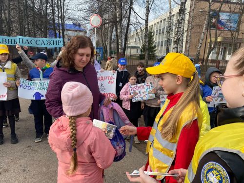 Чистопольские дети советовали водителям позаботиться о безопасности юных пассажиров