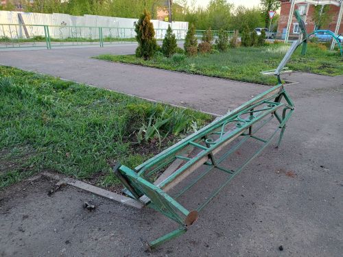 В Чистопольской Госавтоинспекции прокомментировали ночное ДТП в сквере на мебельной