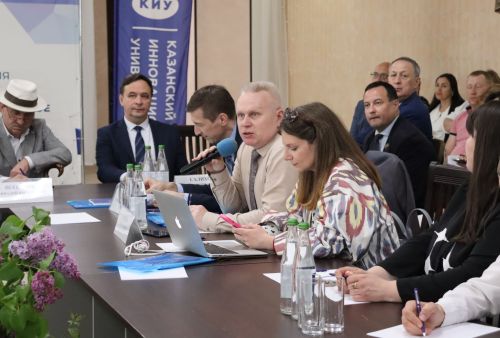 В Чистополе проходит стратегическая сессия