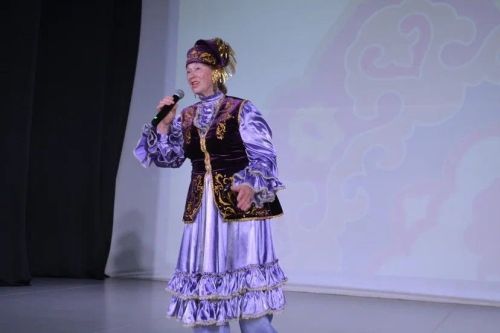 Чистополь посетил татарский народный фольклорный ансамбль «Ак каен»