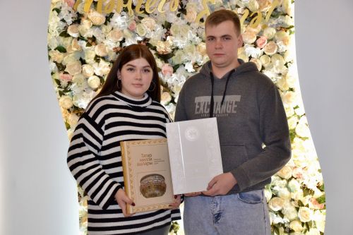 В Чистополе зарегистрирован первый брак в 2025 году