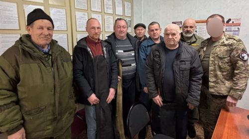 Охотники Чистопольского района сдали ружья и патроны для нужд СВО