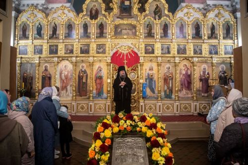 В канун Покрова Пресвятой Богородицы епископ Пахомий возглавил всенощное бдение