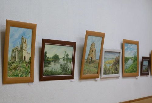 «Моменты творчества»: в Чистополе открылась выставка двух художников